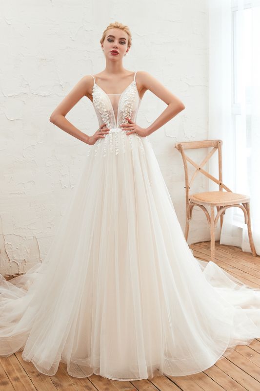 Stylish Spaghetti Straps Deep V-neck Tulle Wedding Dress