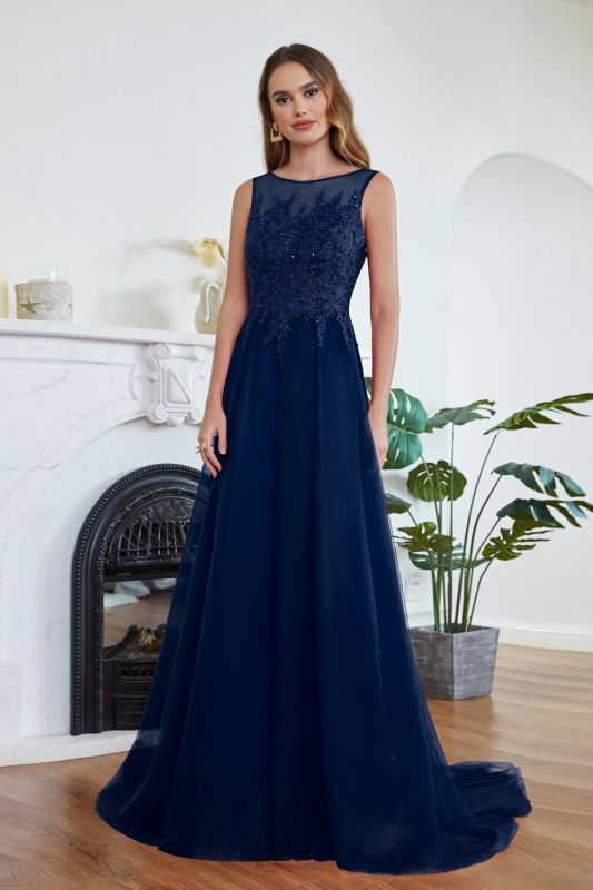 ABRIL | A-line Court Train Tulle Evening Dress with Appliques