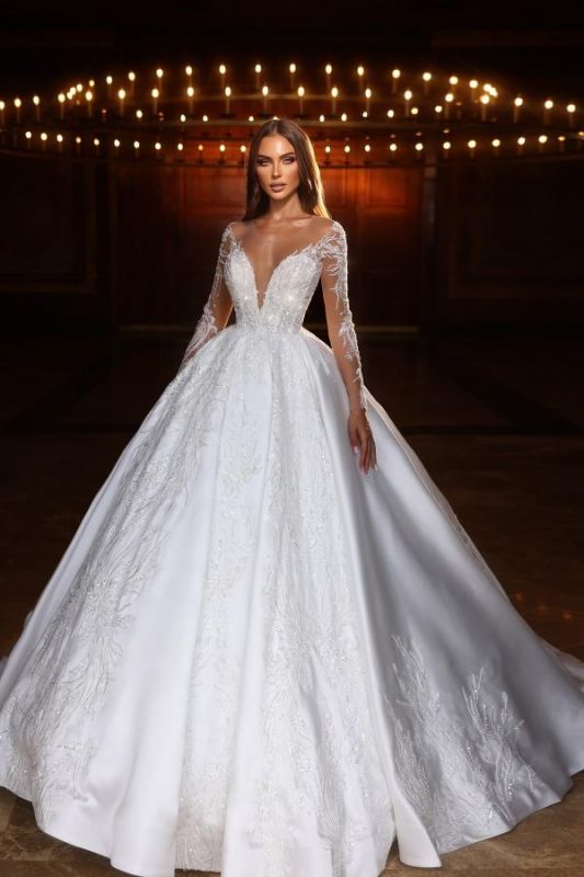 Gorgeous Aline Wedding Dresses with Sleeves Floral Lace Glitter Bridal Dress with Appliques