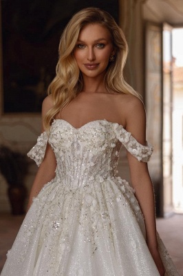 Robe de mariée Aline en dentelle florale blanche à épaules dénudées avec appliques pailletées_2